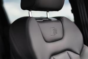 Audi Q7 55 TFSI e Quattro S-Line 2020 года  (UK)
